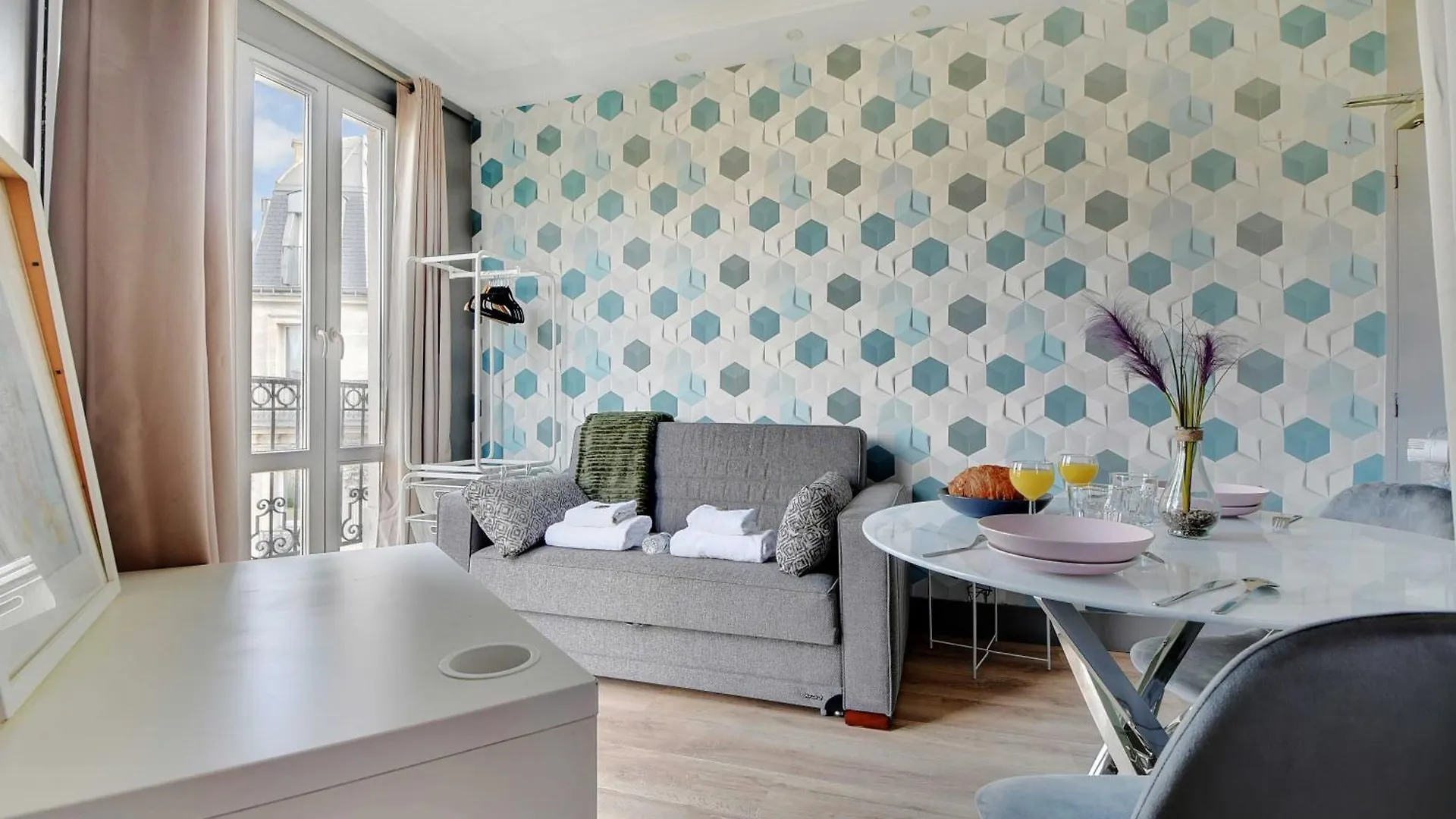 Modern Near Gare De L Est Apartment Paris